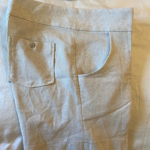 Shorts - Picture 2 of 3